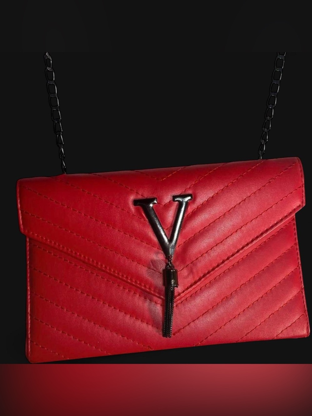 Red SHEIN Chevron Purse With V detailing